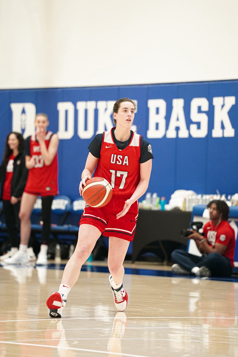 usabasketball's tweet image. 🎯 @CaitlinClark22 

🇺🇸 #USABWNT