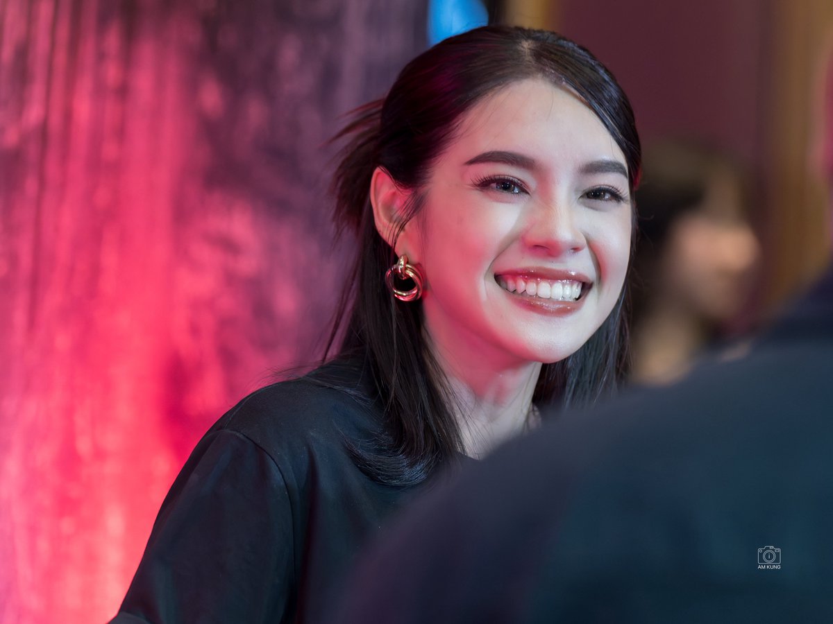 เฌอปราง

🗓️ 2025-12-12 📍Major Ratchayothin
#พนอ2 #Panor2
#CherprangAreekul