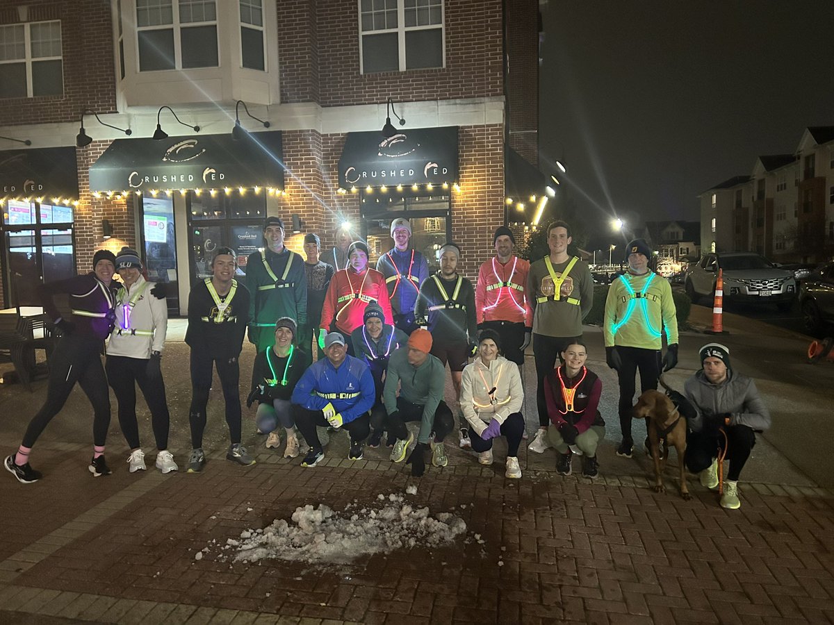 SpewakR's tweet image. Who is ready for a cold weekend!? We ARE! Great Friday morning with the crew gearing up for the Frostbite races tomorrow &amp;amp; literally a Frostbite weekend in the single digits. Let’s go! #spewakracing #runstl
