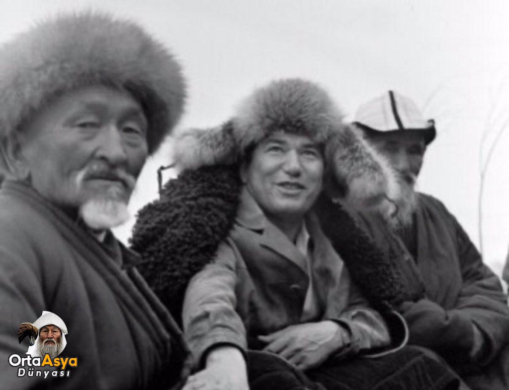 "Söz, sıcak demir gibidir. Zamanında söylemedin mi soğur taş gibi olur."

💬Cengiz Aytmatov