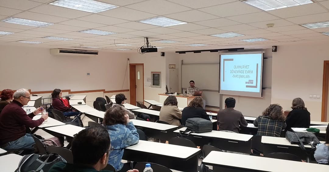 Gazetebilim'den Batuhan Akgündüz'ün katılımıyla Türkiye'de Evrim "Tartışmaları" etkinliğimizi gerçekleştirdik. Bir sonraki etkinliğimizde görüşmek üzere!