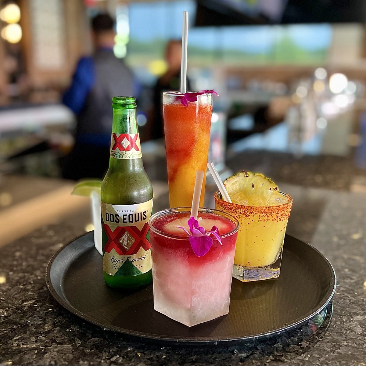 anamiastexmex's tweet image. TGIF! Happy Hour 3-6, M-F. Enjoy the spirits of the Holidays! 🎄🎁🎅🏼

#happyhour #friendtime  #texmexfood #anamiastexmex