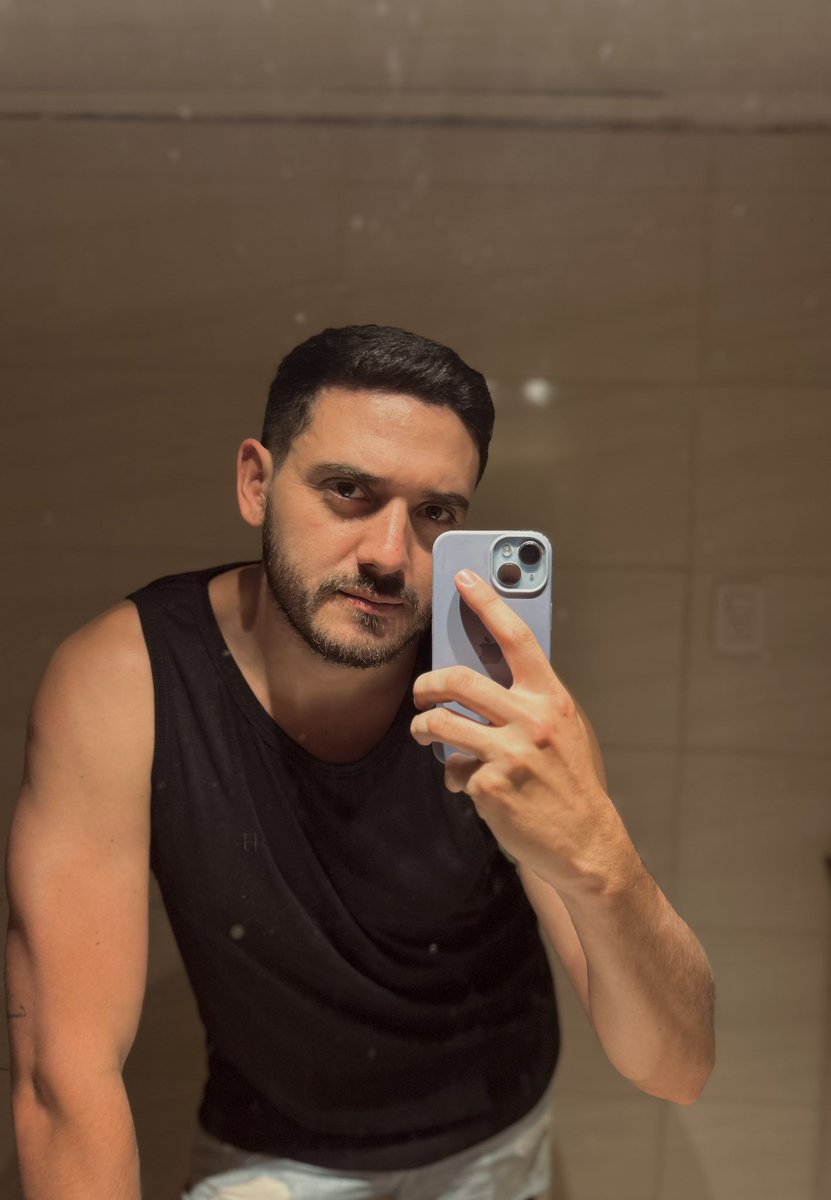 guillefleitas's tweet photo. ❤️‍🔥🥵 https://t.co/FFK08bMALL