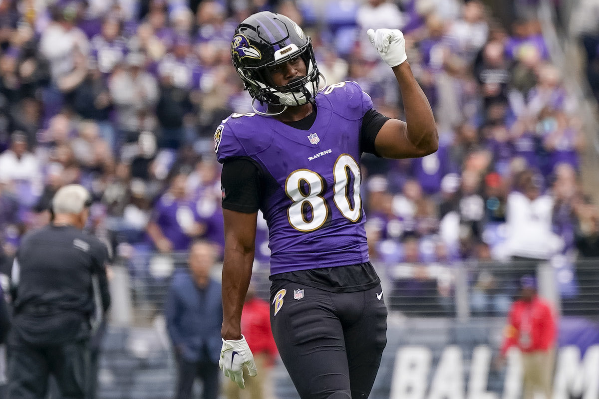 How am I using my $131 bonus bets from Kyle Pitts? ANOTHER TE.

ISAIAH LIKELY RECEIVING YARDS 🪜 

o37.5 (-114) | $50 to win $43.86
50+ (+168) | $20 to win $33.60
60+ (+260) | $20 to win $52.00
70+ (+390) | $20 to win $78.00
80+ (+580) | $21 to win $121.80

Athletic TEs vs. the