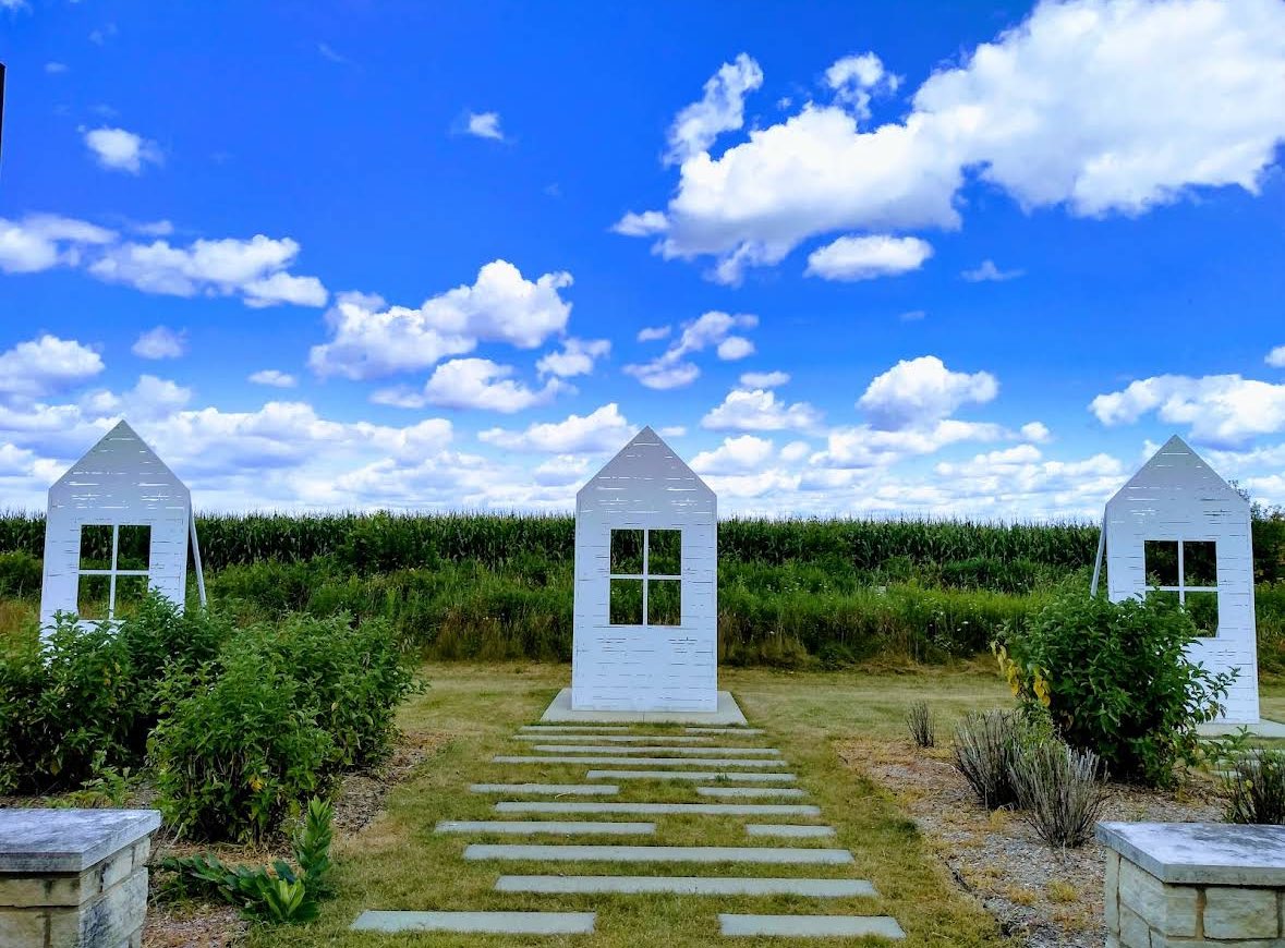 Dub__A's tweet photo. Meet me at the Grant Wood themed rest stop on I-380 outside Cedar Rapids https://t.co/Eu8ecwRbOu