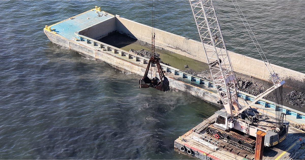 mcleancontract's tweet photo. McLean's Dredging operations are set to complete soon on our Colgate Creek project. Last week we captured some great aerial shots. Many thanks to 3D Flight Maryland for your agility in making a recent sunny day even better. #McLean #DredgingServices #ColgateCreek #GeoTextileTubes https://t.co/bwHyAey0XM