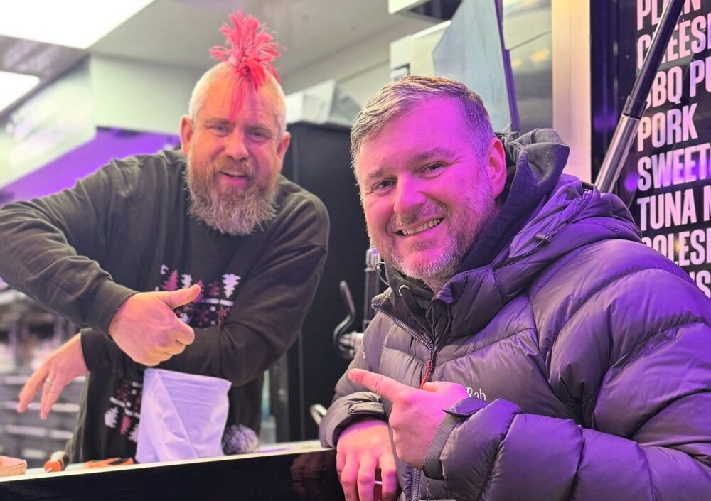 Spud Man pledges to feed Liverpool homeless after chat with one of our Guide Heroes.

Find out more on the link below. 👇