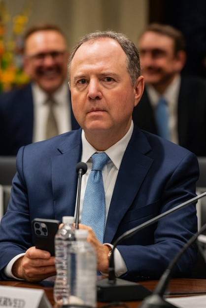 timony001's tweet image. BREAKING: Adam Schiff is being encouraged to  resign by members of the House &amp;amp; Senate. 

If you want Schiff out of the Senate please type -- OUT in comments !!!!