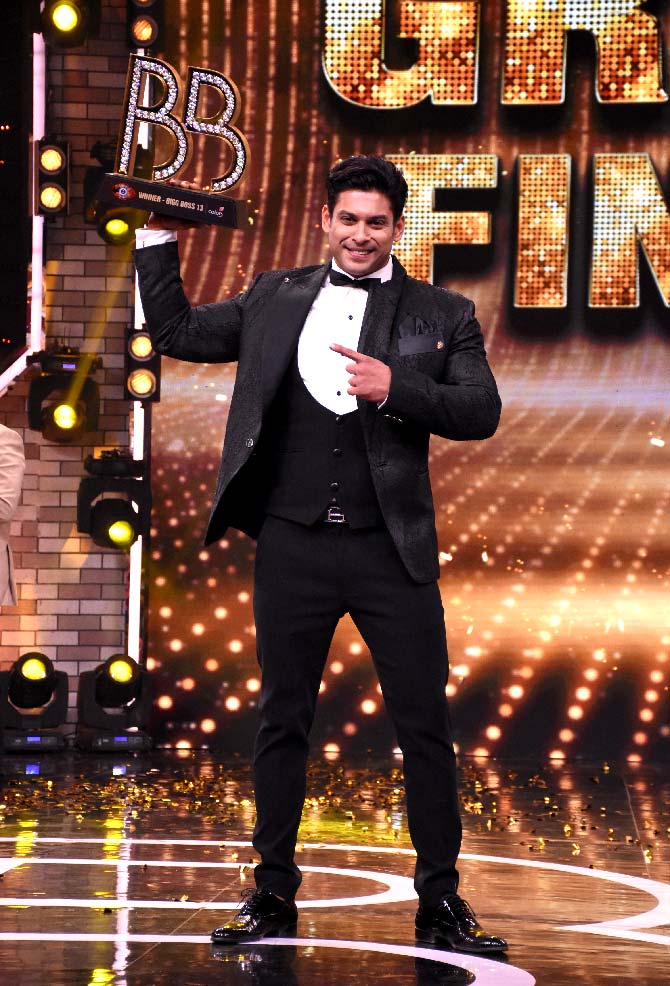 7_Harsh_Words's tweet photo. "Aap woh Zero yani Sunya Hain,
Jisne iss Show ke Ganit ko Poora Kiya Hain"🔥

Bigg Boss's Iconic Words for the GOAT #SidharthShukla Proves his Unmatched Dominance

LOVE AND MISS YOU BRO...💖

HBD KING SIDHARTH
#HBDSidharthShukla https://t.co/sl4mq75e8w