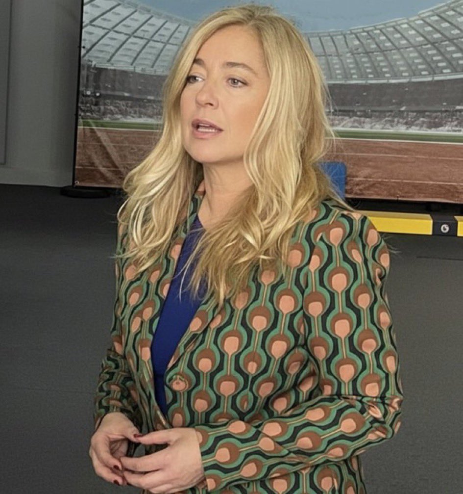 leonorgallardo tweet media