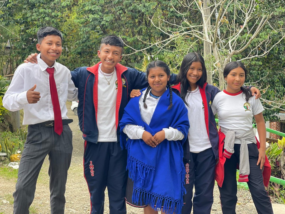 Hoy celebramos un hito que nos llena de orgullo: más de 500 jóvenes rurales formados a través de la Escuela Itinerante de la Sanidad. 🌱✨

“Estamos formando a los jóvenes que liderarán la sanidad del mañana”, afirma nuestra gerente <a href="/PaulaCepedaR/">Paula Andrea Cepeda Rodriguez</a> y esas palabras resuenan en cada