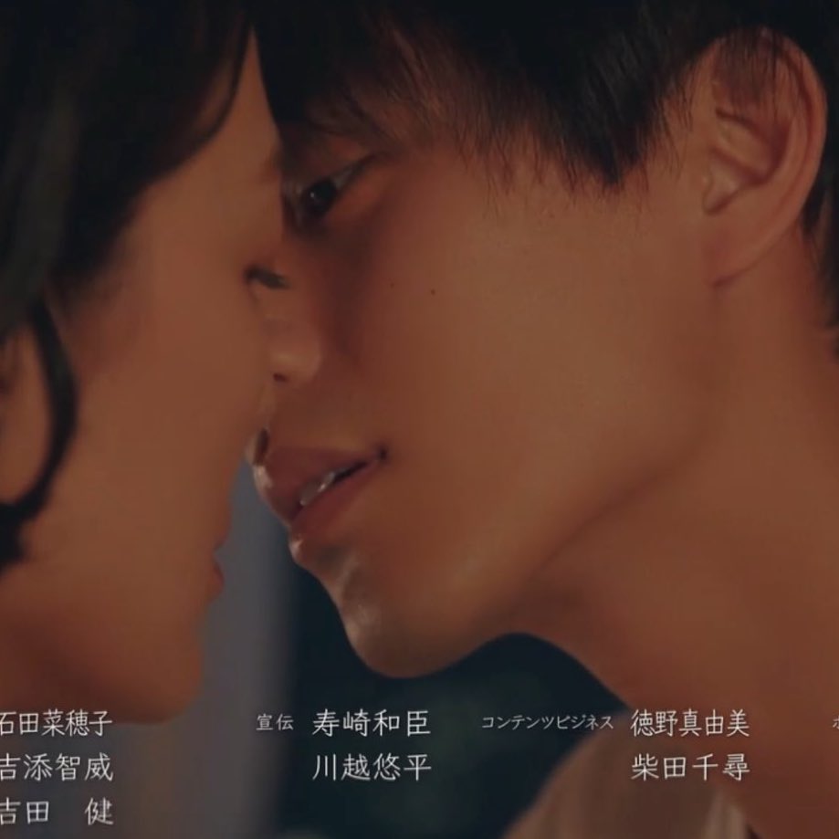 Nagachiyan0123's tweet photo. 永瀬廉はちょっと目を開けてキスするタイプです👈🏻 https://t.co/zznSdGBBoy