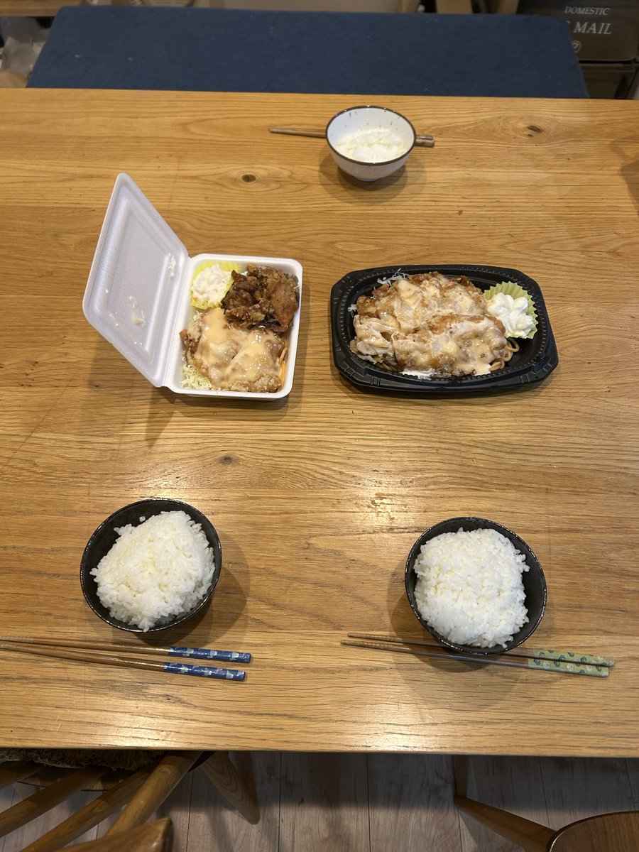 jujumarup's tweet image. 今日は空手があり、美容院もありで時間がなかったのでお弁当🍱よく考えると子供と暮らし始めて、初めてのお弁当だった😄子供曰くたまにはお弁当が食べたいらしい😅なんか複雑な気分だww