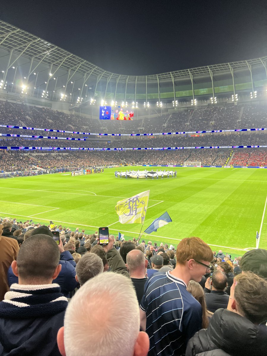 FUTSALJAM's tweet image. What a night with our No.7 coming back to say goodbye and to say hello to our new No.7 inspired Jeamie TKV New British Heavyweight Champion helped Xavi to land the knockout blow! #COYS ⁦@JeamieTkvBoxing⁩