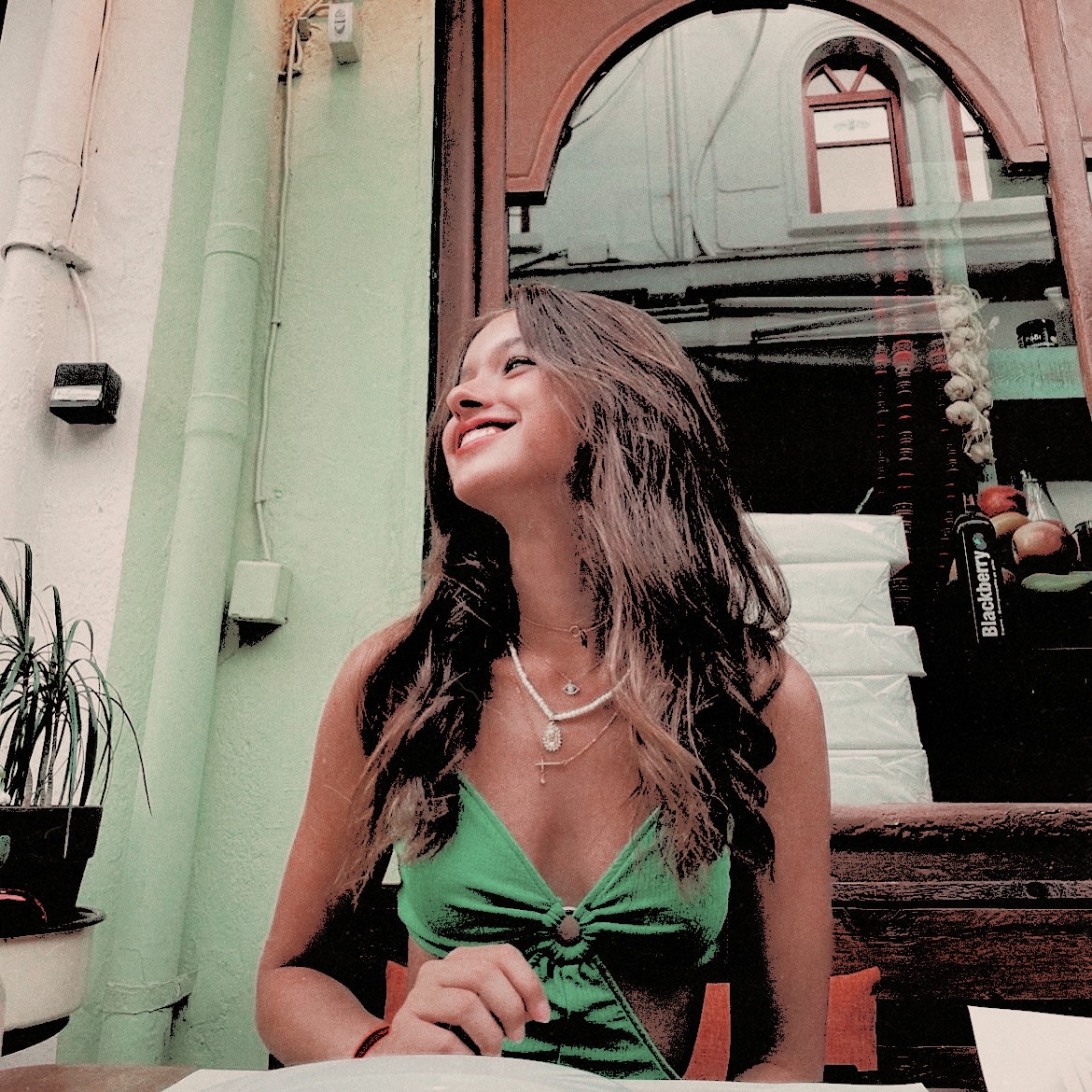 HONEYPOISES's tweet image. 