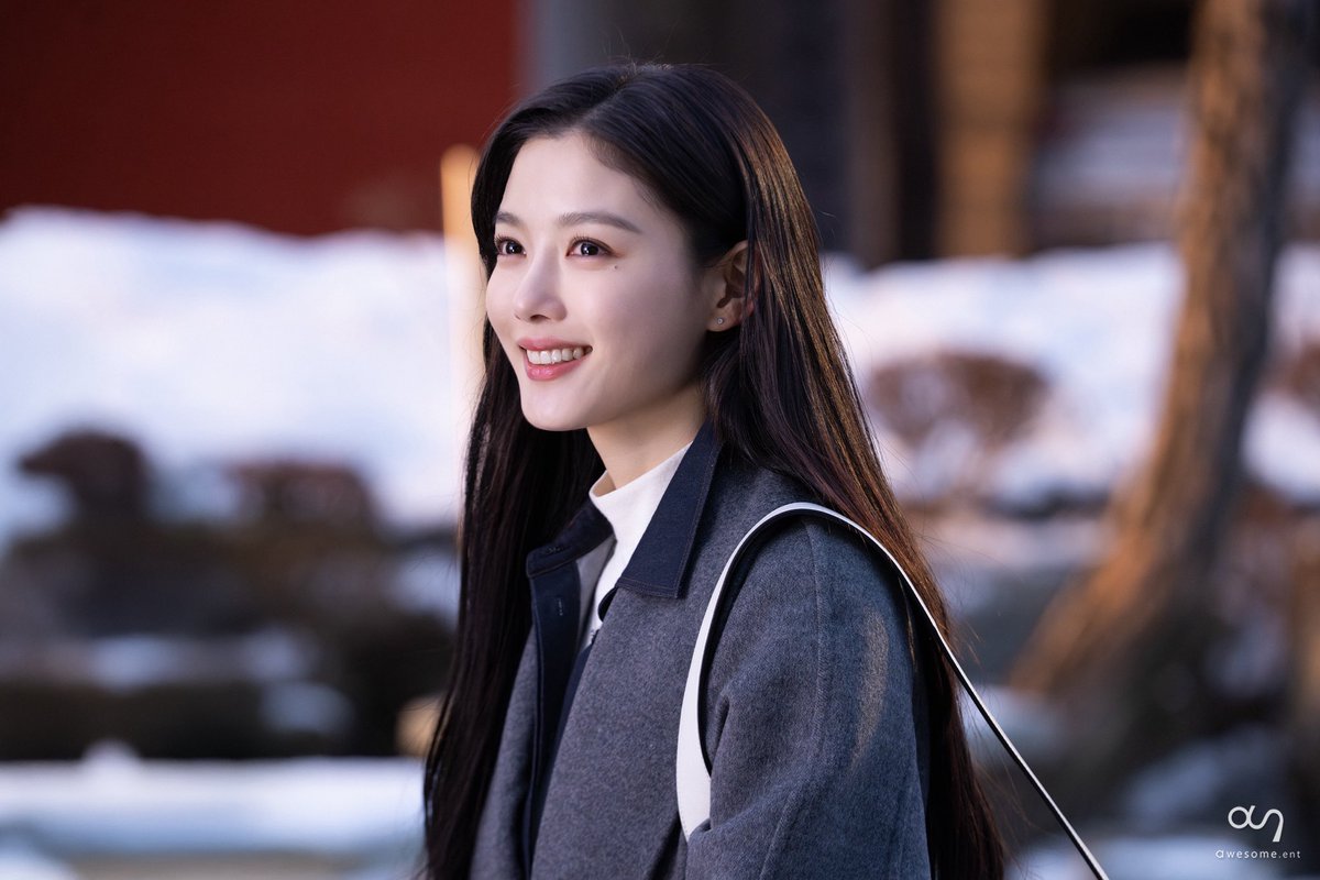 【アジンロスの皆さんへ❷】

OSTのミュージックビデオも公開中🎵
ハイライト映像を楽しみながらドラマを改めて堪能できます😽グッズ付き豪華アルバムは、本国にて12/26〜発売予定です！

🌳 youtube.com/playlist?list=…
🌳music.apple.com/jp/album/dear-…

#キムユジョン #김유정 #親愛なるX #친애하는X #DearX