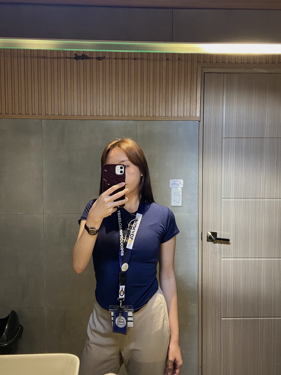 adieiary's tweet photo. tgif https://t.co/SmB7hZnYdO