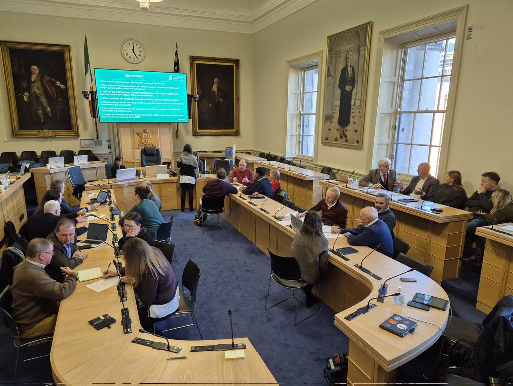 EMRAssembly's tweet image. Productive workshop today with #EMRA members as we explored the #RSES and shared priorities for the region’s future. Strong ideas, good discussion and real momentum building for regional delivery. 
#RegionalDevelopment #NPF #NationalPlanningFramework #planning