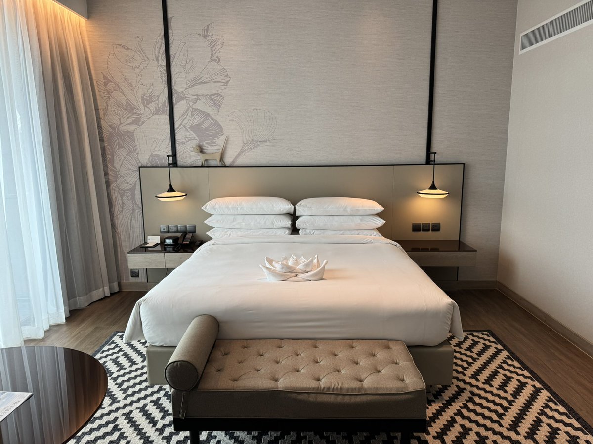 apple123456 tweet media