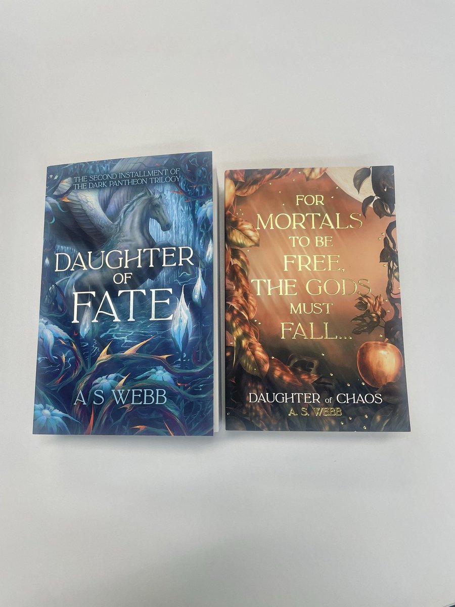 Penguin Huddle tweet media