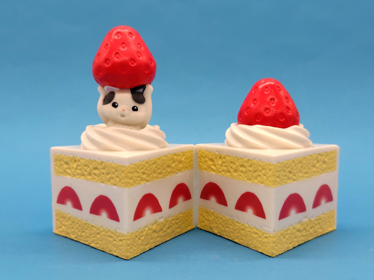 昨日のガチャガチャ その① 「ショートケーキ de かくれんぼ」 いちご