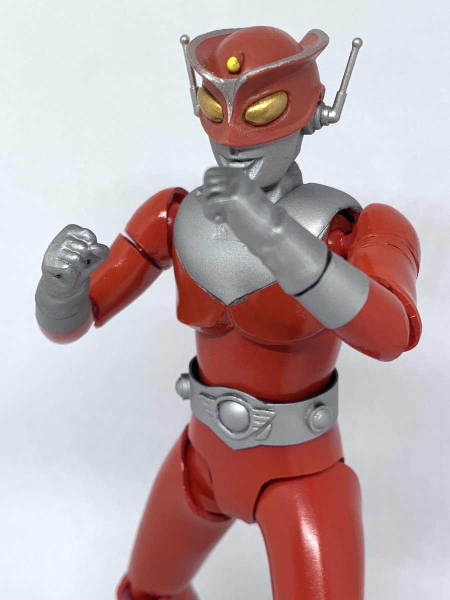 これを見た人は何か赤いものをあげる見た人強制 #レッドマン #赤い