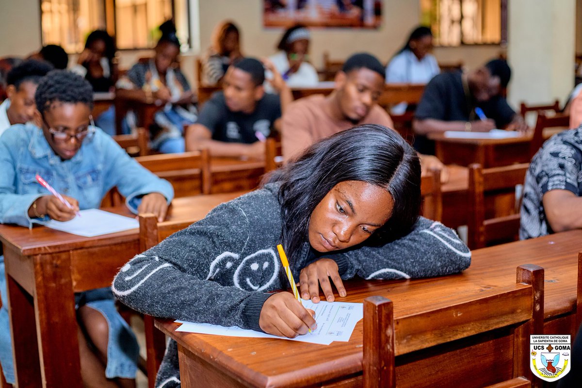 UCS_Goma's tweet photo. C’est officiel ! 🎉
La campagne d’inscriptions en Licence est désormais clôturée après la 2ᵉ vague du concours. Merci aux nombreux candidats pour leur confiance 🙌
📌 Inscriptions encore ouvertes pour les anciens diplômés désirant poursuivre en Master complémentaire.

#UcsGoma https://t.co/ZVx0jLeUIP