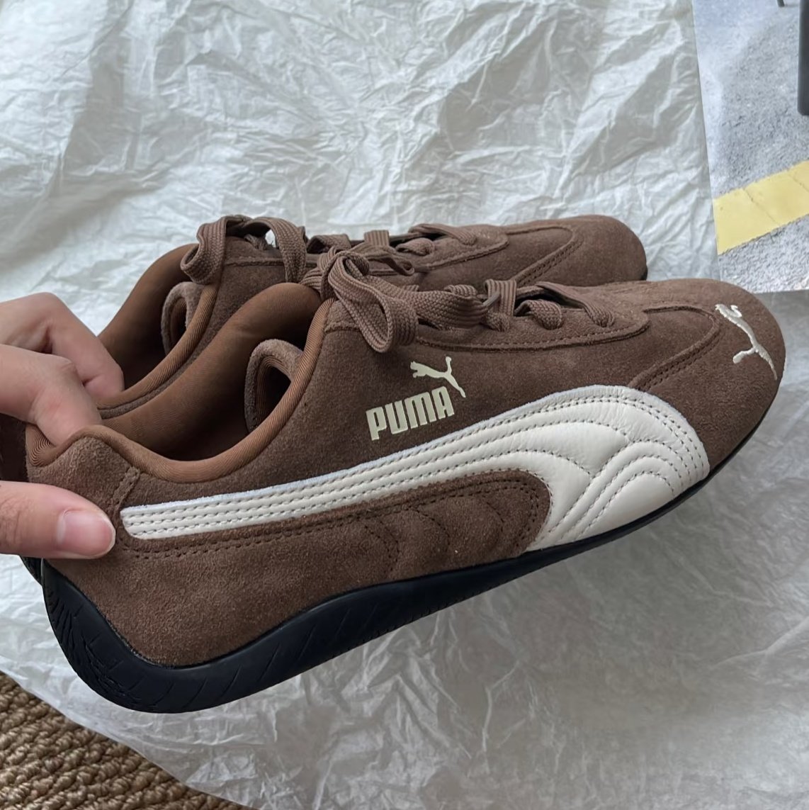 binnssi2's tweet image. Coffee colored sneakers for the 12.12 mood ☕️🤎
