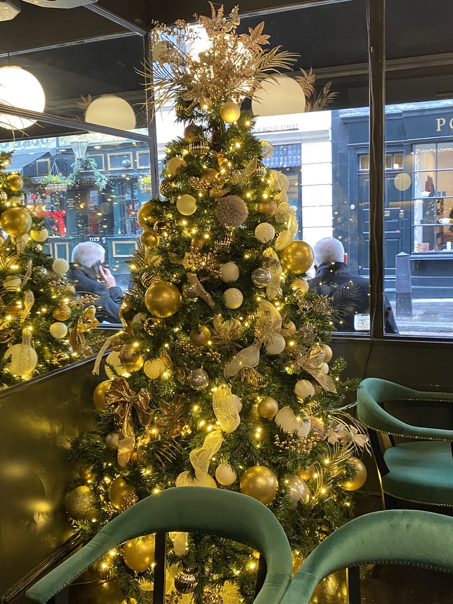 Closing out a successful year with colleagues in South Central region🎄 #London