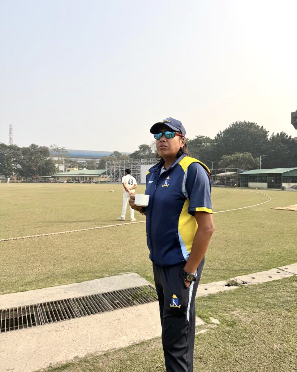 JhulanG10's tweet photo. Winter mornings, hot coffee & cricket...honestly, the best way to start my day!
#Cricket #PracticeSessions #WinterMornings https://t.co/EfK8oeg1OA