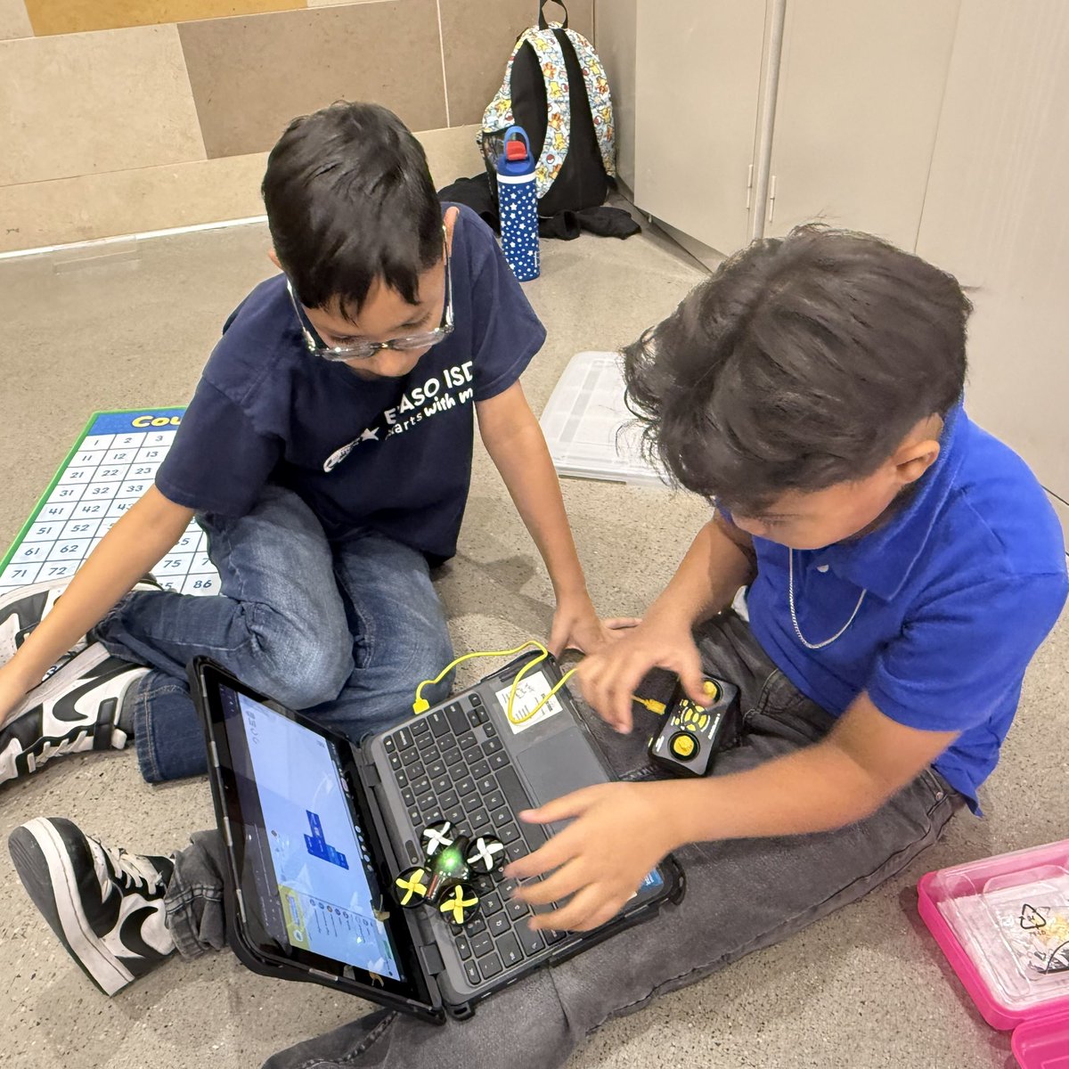 MsDanielsStormy's tweet image. Thanks to @JYepez_TECH for stepping in and assisting our Drone teams @comets_duran ! @Robolinkinc @EPISD_ITS @ELPASO_ISD