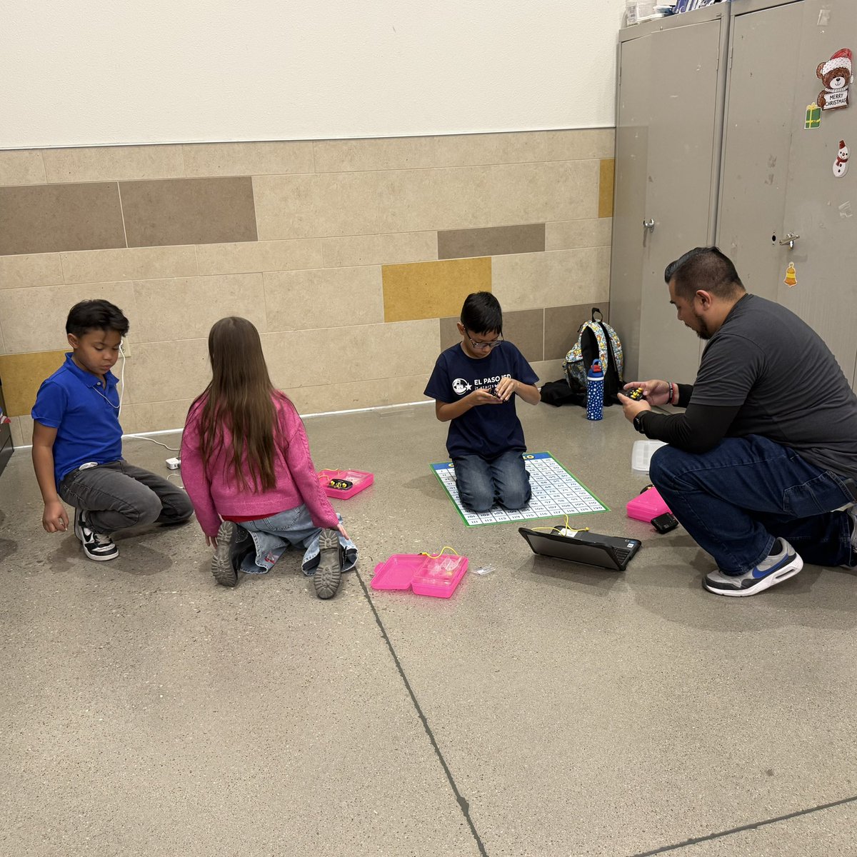 MsDanielsStormy's tweet image. Thanks to @JYepez_TECH for stepping in and assisting our Drone teams @comets_duran ! @Robolinkinc @EPISD_ITS @ELPASO_ISD