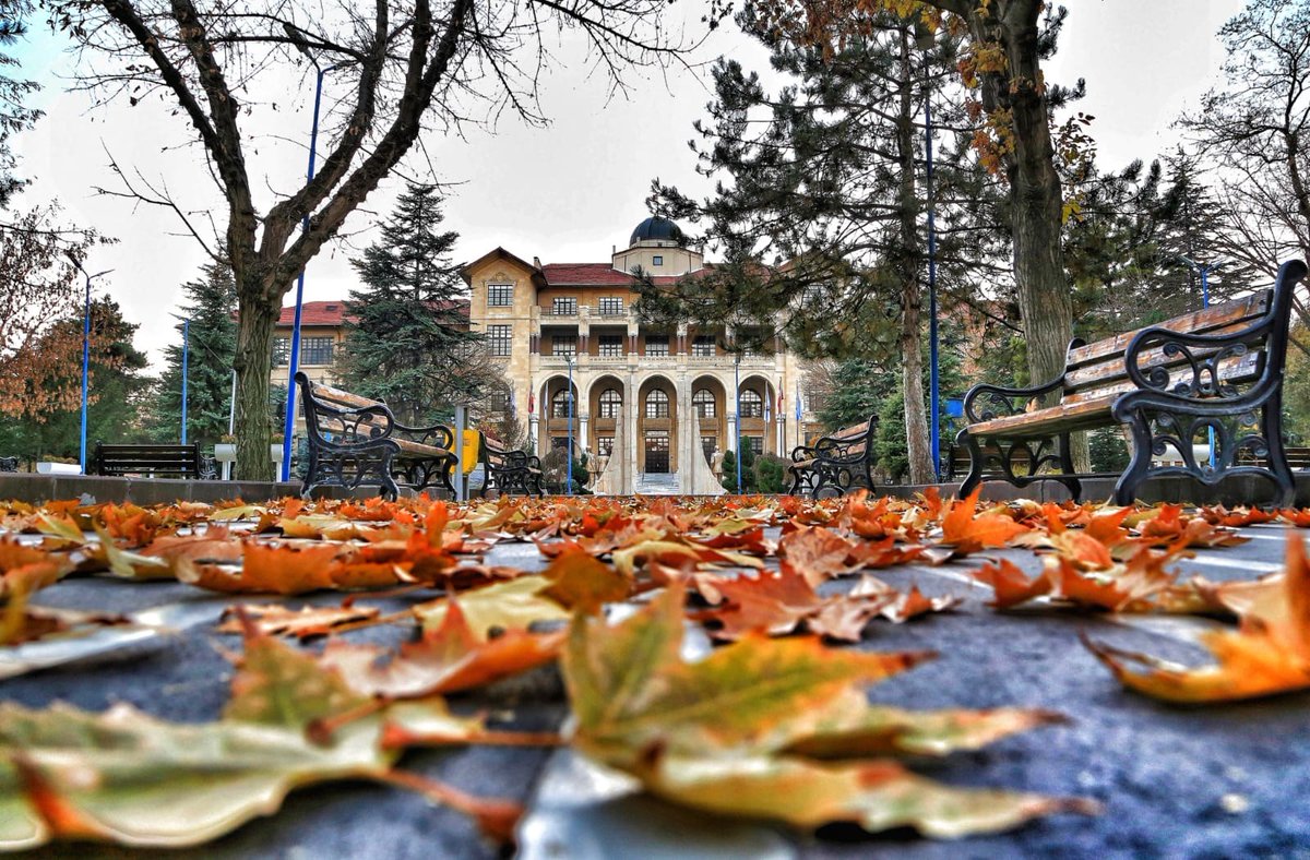 Gazi_Universite's tweet photo. 🔵 Gazili olmak ayrıcalıktır.

#GaziÜniversitesi https://t.co/bOohyJgaL5