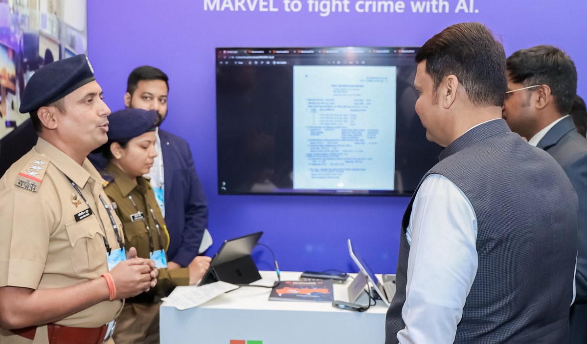 या ठिकाणी आयोजित मायक्रोसॉफ्ट एआय टूर (Microsoft AI Tour) कार्यक्रमात मुख्यमंत्री श्री.फडणवीस यांनी सहभाग घेतला. सत्या नडेला यांनी महाराष्ट्र सरकारसोबत विकसित केलेल्या Crime AIOS प्लॅटफॉर्मचे विशेष प्रदर्शन  या कार्यक्रमात केले. कृत्रिम बुद्धिमत्तेच्या साहाय्याने गुन्हे