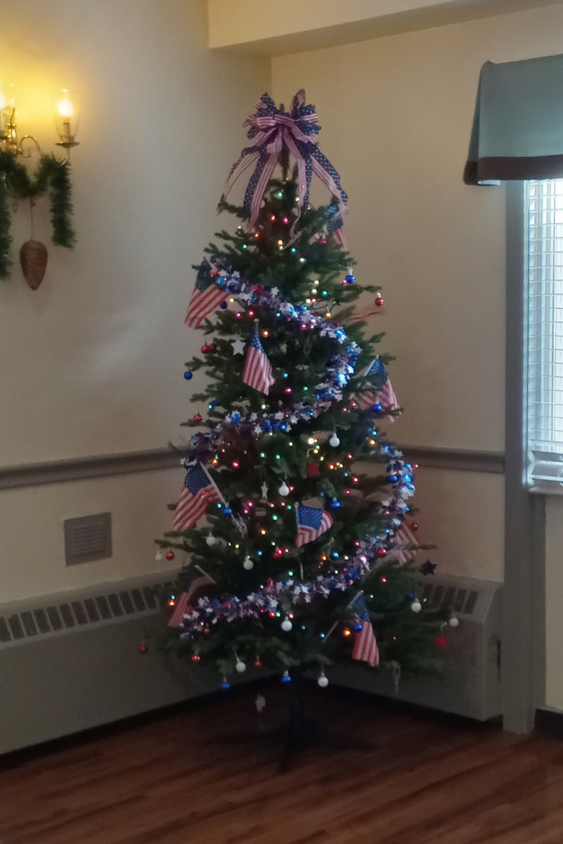 NextStepHC's tweet image. Things are getting festive at The Hermitage Healthcare! 🎄❤️ If you're looking for a fulfilling job that makes a difference in other people's lives, apply to join their team today: the-hermitage.employ.onshift.com/company_pages/…