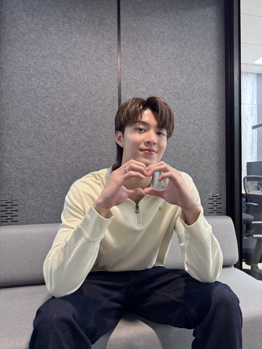 MchoiceTH's tweet image. ทุกคนพร้อมมาเจอกับ ‘มีน’ ใน ‘GO HAIR x MEEN NICHAKOON ใน 12.12 Tose&amp;amp;Friends Live ลดแรงส่งท้ายปี’ กันรึยังค้าบบบ 🤲🏻❕✨

📟รับชม Live ได้ทาง
TikTok: โต้ดณ์ Go Hair
🔗 vt.tiktok.com/ZSHw9LMNALNGo-…

12 12 GO HAIR X MEEN NICHAKOON
#GoHairLiveXMeen
#Meennicha8
#MchoiceArtist