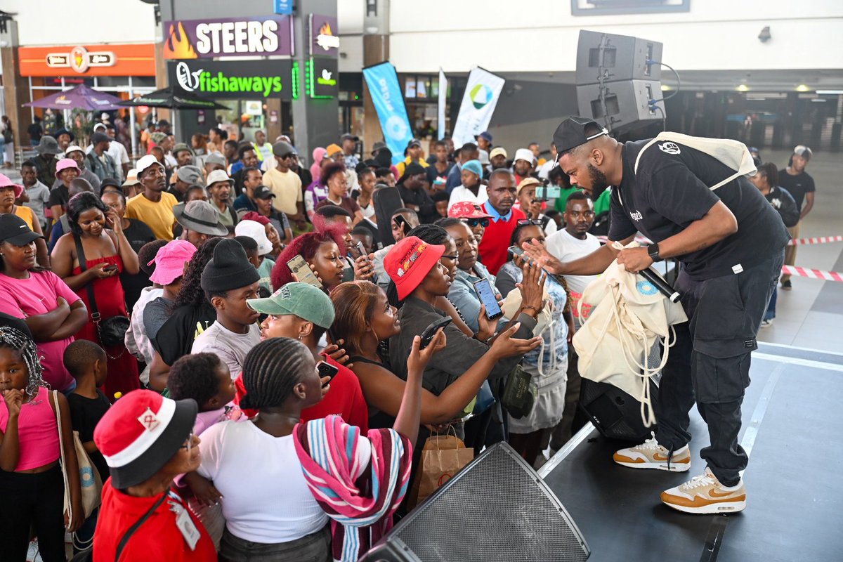 PRASA_Group's tweet image. Are you at Park Station today? 

We have Tbo Touch broadcasting LIVE at Park Station. Who's ready for #TouchDown ? 

#PRASA #Parkstation