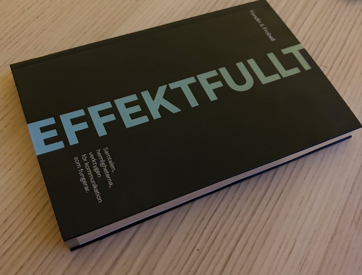 I veckan lanserades boken EFFEKTFULLT – Samtalen, hemligheterna, verktygen för kommunikation som fungerar, skriven av talangerna Erika Fondin och Annika Rehn Frobell. Jag har fått förmånen att delta i ett eget kapitel. 

Boken finns att köpa på Bokus etc: bokus.com/bok/9789199041…