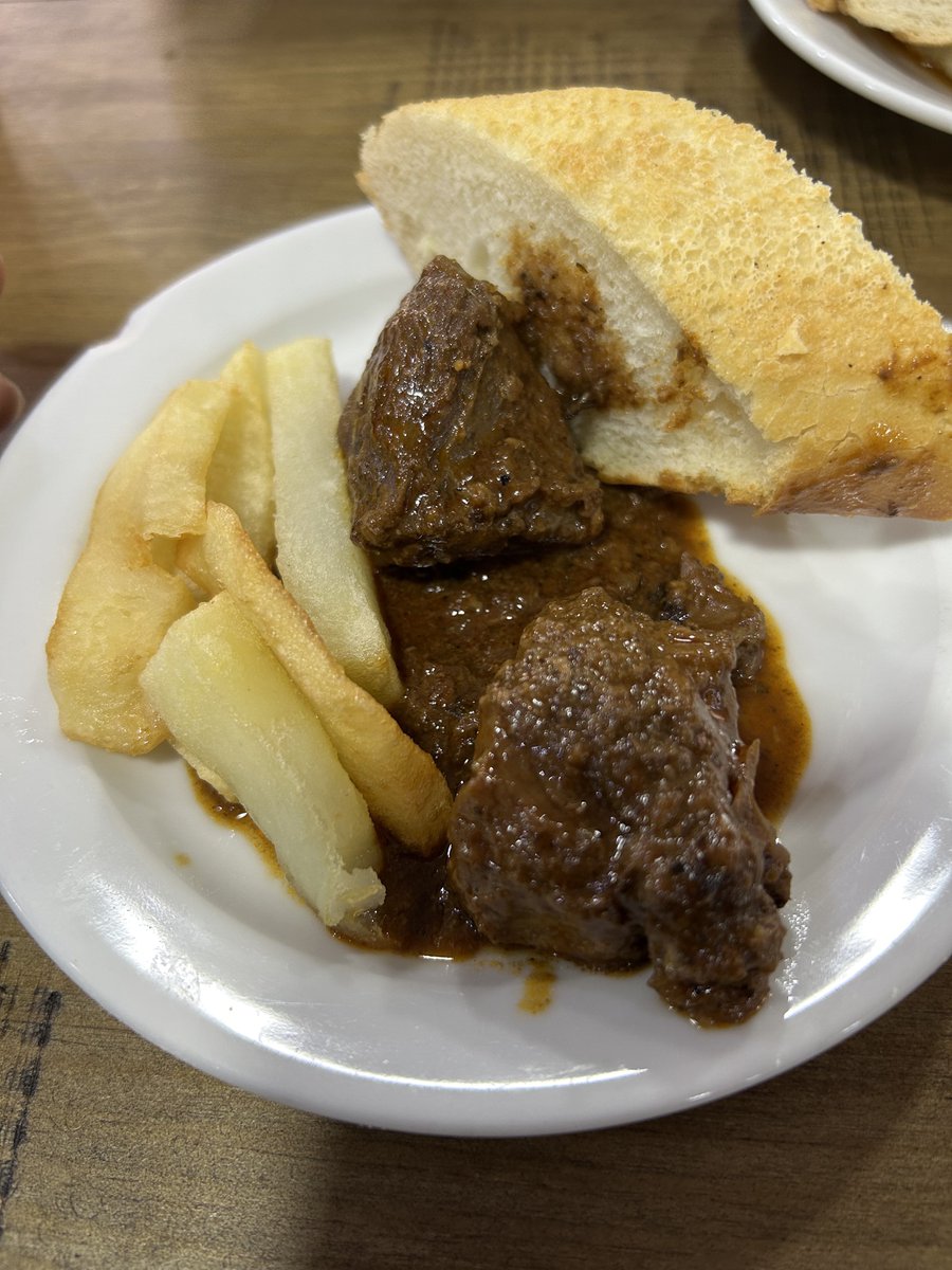 IssurSanchez's tweet image. Viernes de tapitas.