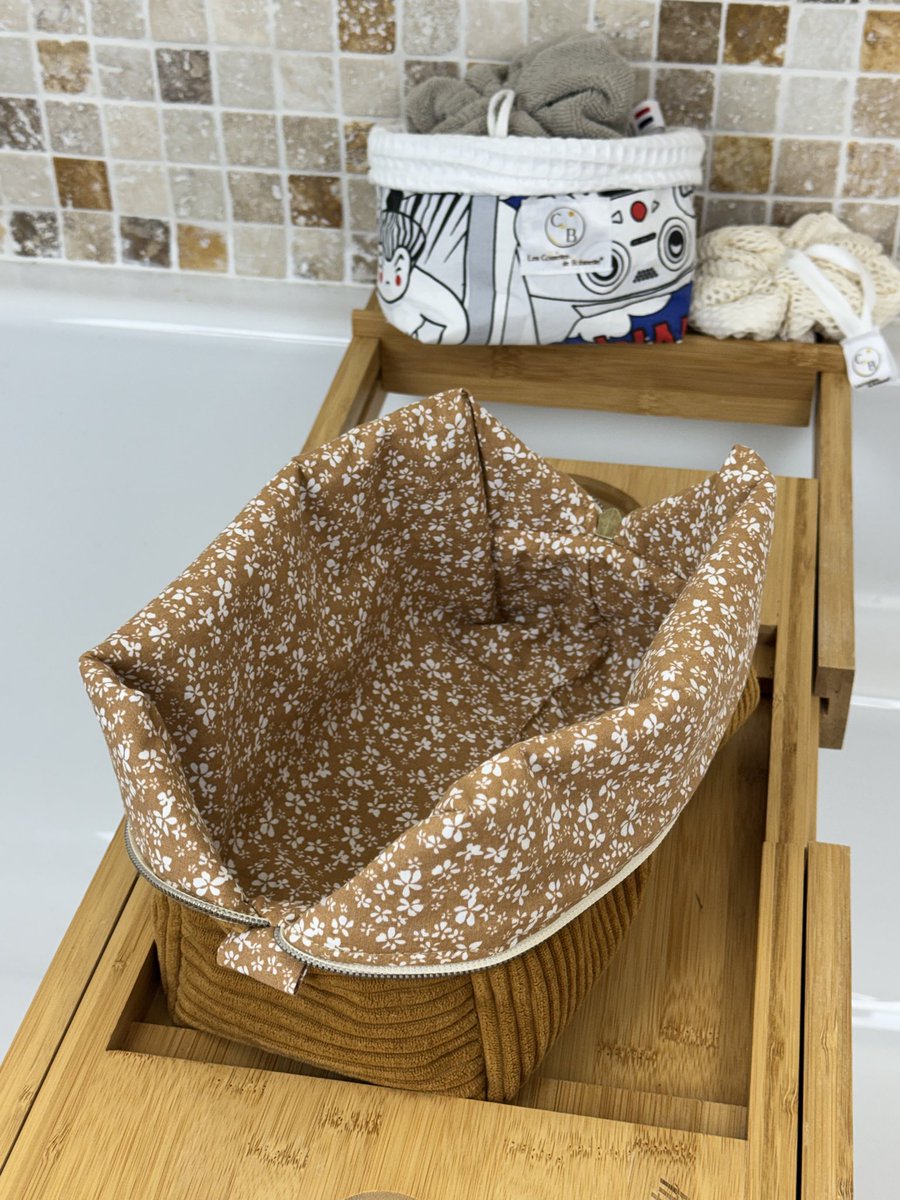 Ça y est l’offre est dispo !
Premier arrivé, premier servi !
Duo unique ! Le coton intérieur n’est plus produit personne n’aurai le même que vous !

Et si ça vous plait, que vous voulez l’offrir ou vous l’offrir pour Noël c’est tout à fait possible !🤩

👉🏻 lescousettesdebobinette.fr/nos-trousses/1…