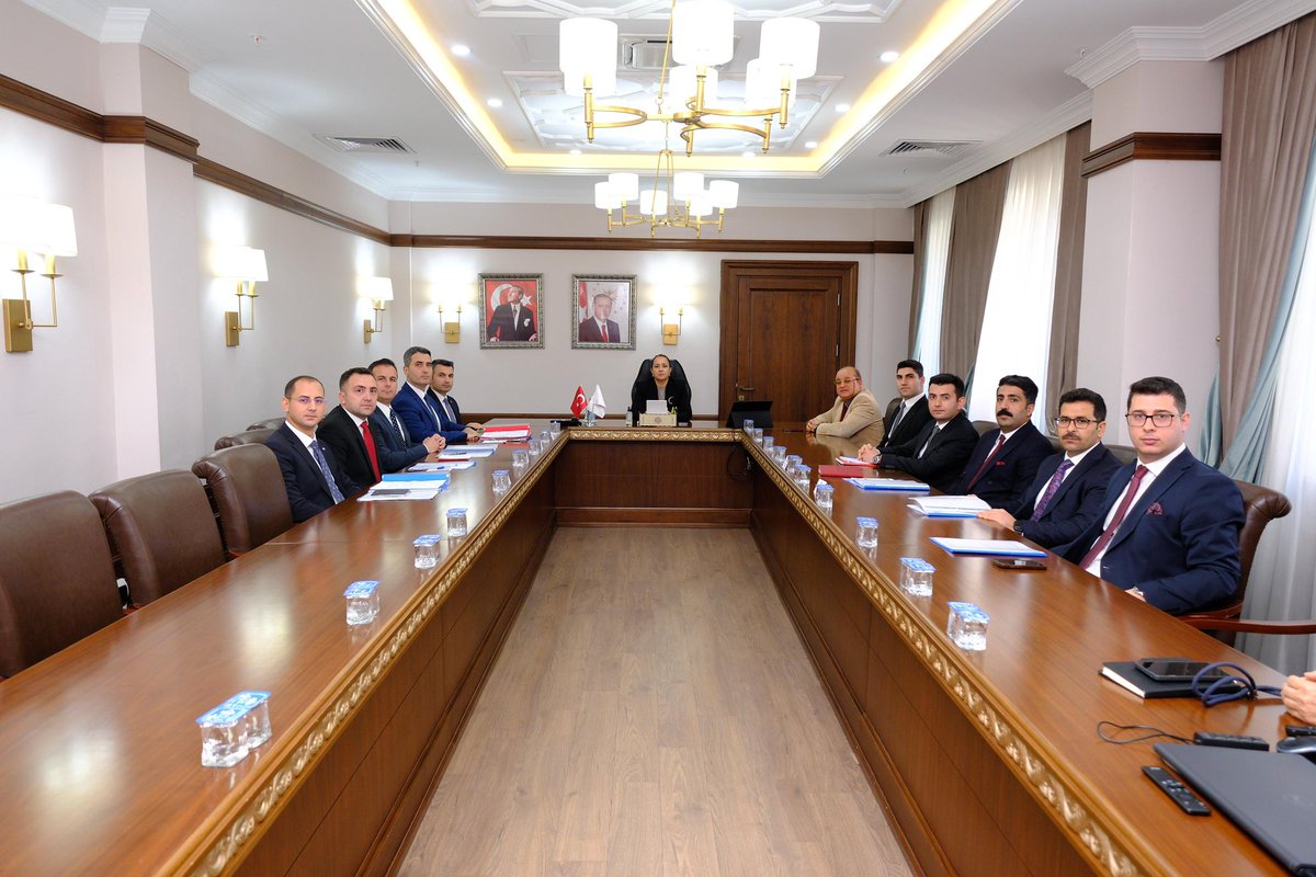📌 Sayın Valimiz <a href="/TBBilgihan/">Tülay BAYDAR BİLGİHAN</a> başkanlığında;

➡️ İl Güvenlik ve Asayiş Koordinasyon Toplantısı, 

➡️ Kaymakamlar Toplantısı, 

➡️ Kaçakçılıkla Mücadele Koordinasyon Toplantısı, 

➡️ İl İzleme ve Denetim Komisyonu Toplantısı gerçekleştirildi.
