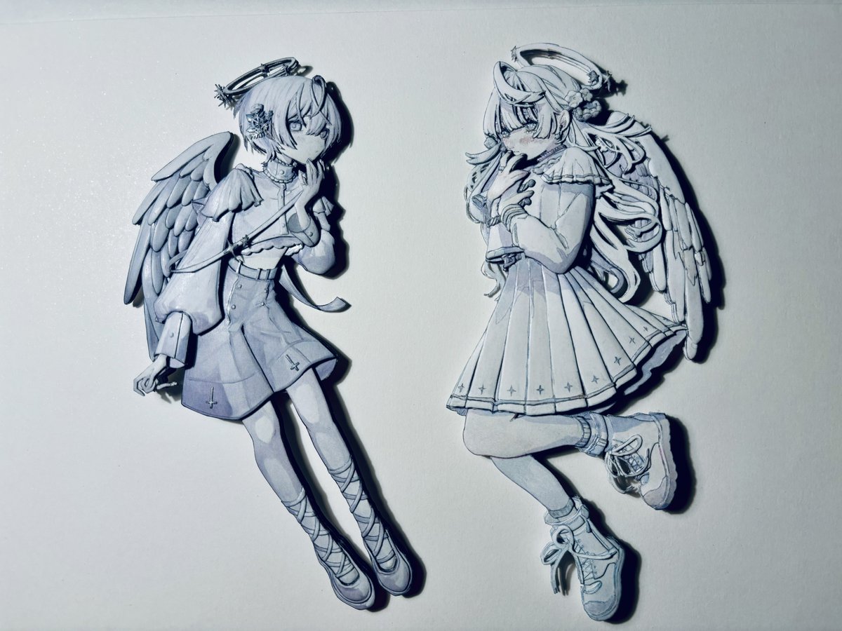 hero_shadowbox's tweet photo. 【お知らせ】
本日から日曜日まで原宿デザフェスギャラリーにて開催されるオカユウリさん、yluさん二人展「 #エーテルと白く溶ける 」にて昨年製作させていただいたシャドーボックス作品を展示・販売しております。

一年ぶりのお披露目、ご来場の際には是非間近で、色んな角度からご覧ください。 https://t.co/TxhZA1Fm0d