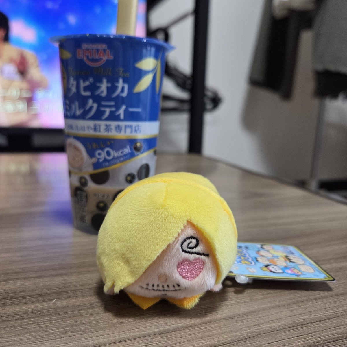 상디 쯔무 데려왔었는데 기차 놓칠까봐 뛰다가 잃어버린 듯🥲 널 희생해서 내가 기차를 탔구나...