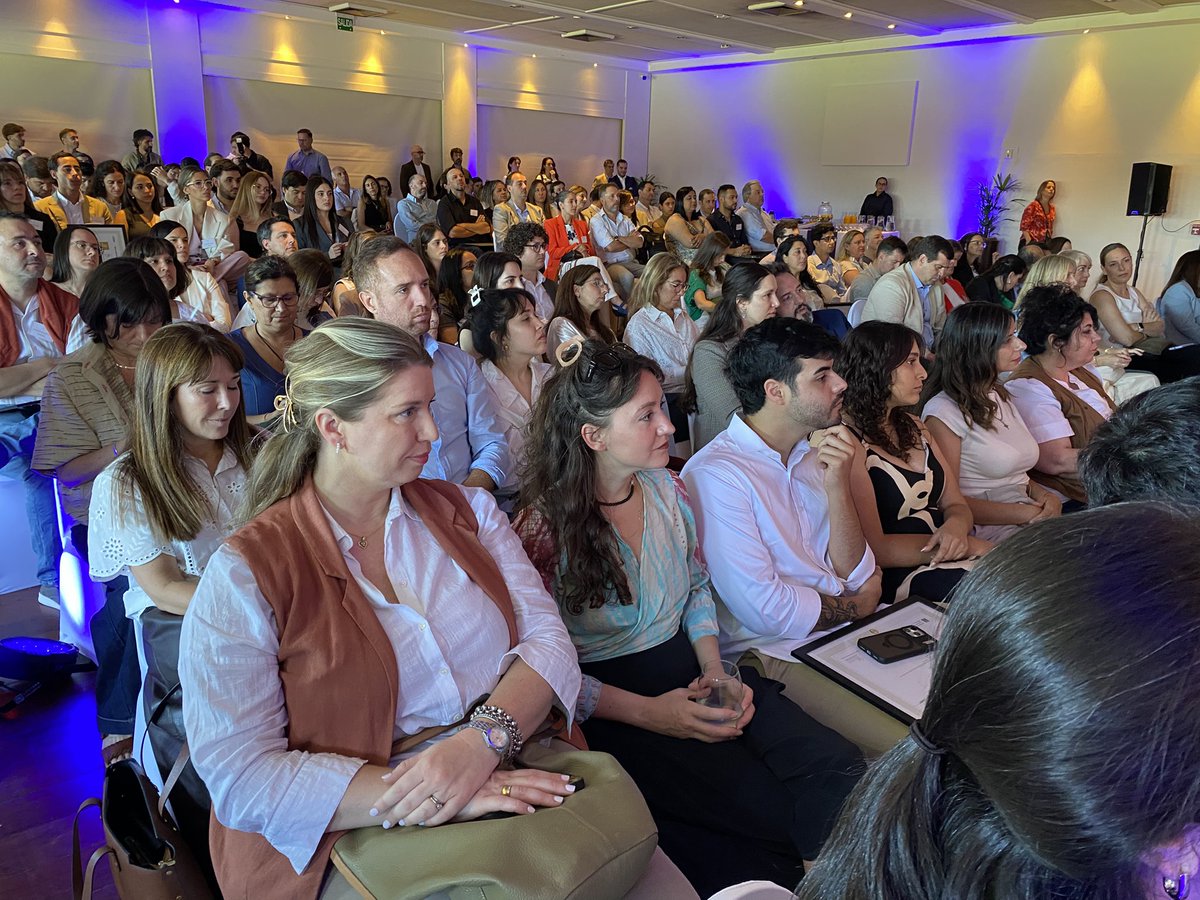 Marca País Uruguay tweet media