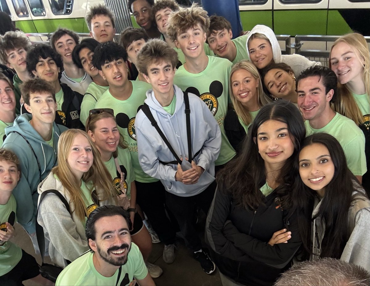 Waubonsie Business tweet media