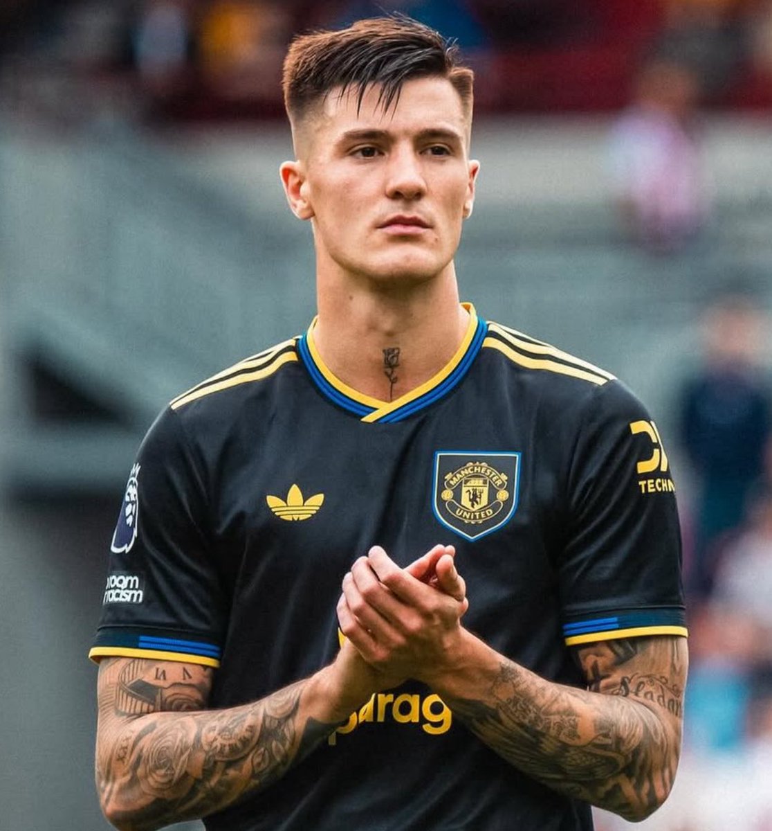 TalalBelieve's tweet image. ⚠️ 

اموريم: 

"سيسكو قد يعود ضد بورنموث لكن المشكلة أنه يُعاني من تسمم غذائي!"

🤔🤔🤔