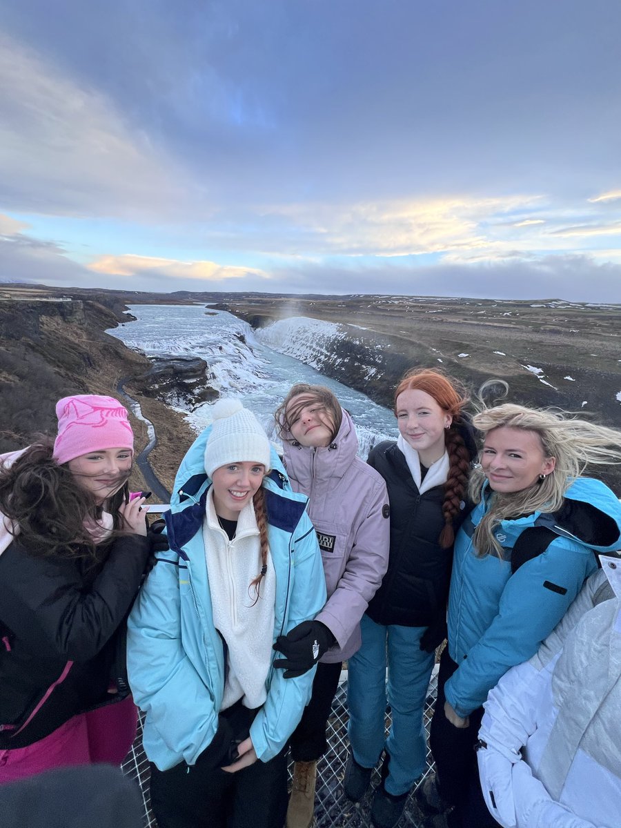 GeographySTM's tweet photo. A peek of blue sky for us at Gullfoss 🥶❄️🇮🇸☀️ https://t.co/YPrGNhcSOk