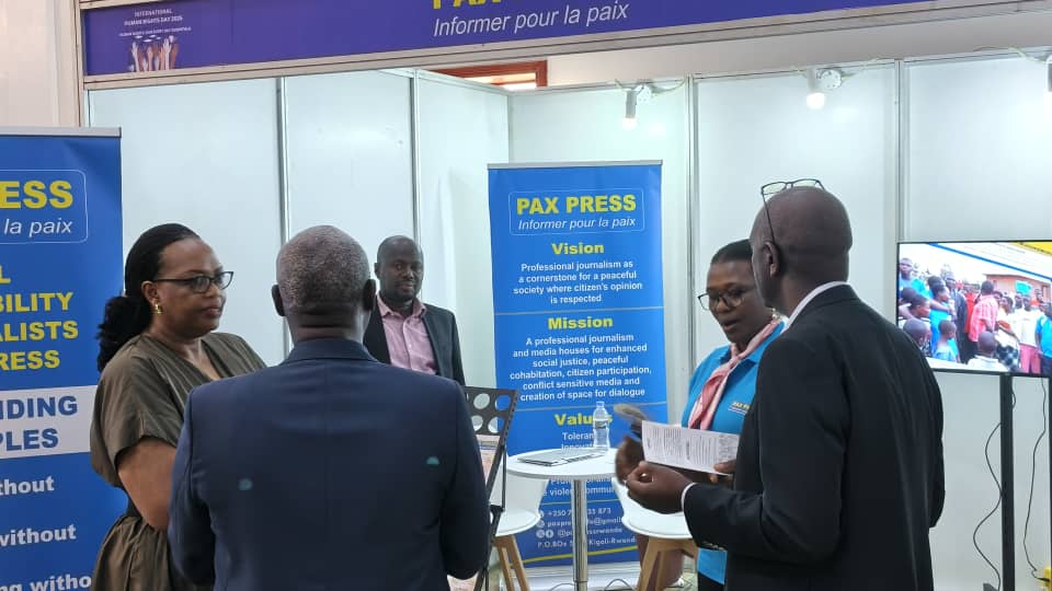 paxpressrwanda's tweet photo. PAX PRESS joined @LegalAid_Rwanda and partners to celebrate #HumanRightsDay2025 under the theme “Human Rights: Our Everyday Essentials.”
We’re showcasing our various activities in promoting civic space, freedom of expression, and the right to information. @Rwanda_Justice https://t.co/q6V1paDSFP