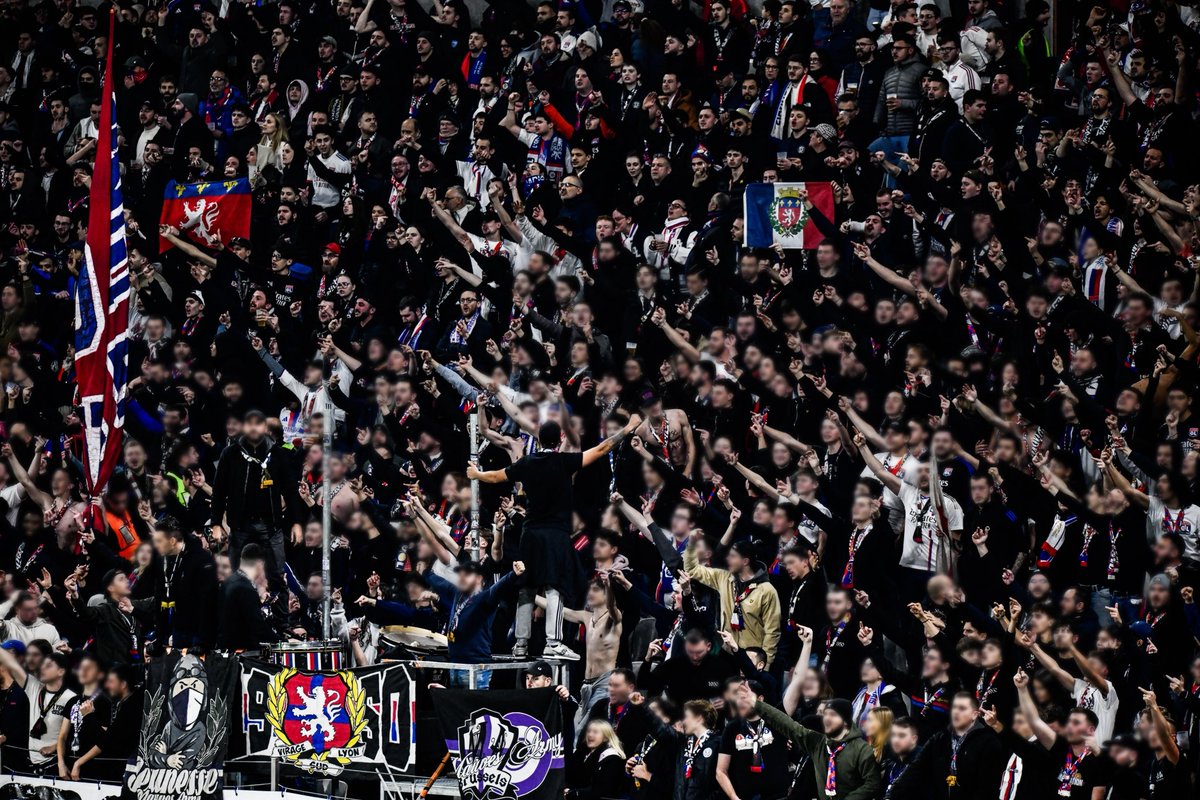 UltrasMadeinFR's tweet photo. ⚽ OL - Go Ahead Eagles (EL)
📢 Lyon 1950 !
📆 Jeudi 11 décembre
📸 @1950officiel
#OLGAE https://t.co/v6z7ThhEwL