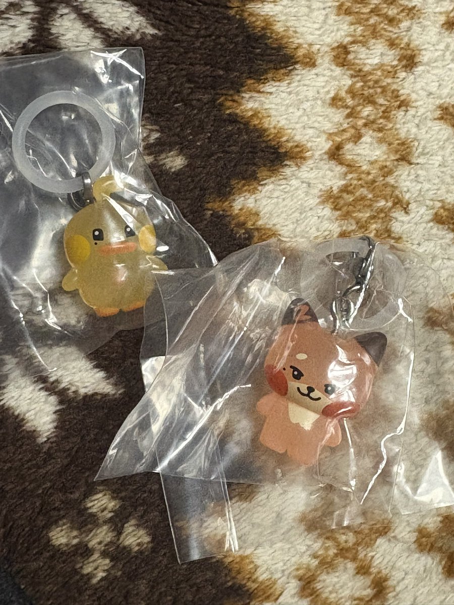 q25655's tweet photo. ゼロニ  zeroni  ZEROBASEONE ゼベワン ZB1  ガチャ めじるしアクセサリー めじるしチャーム 交換 

【譲】 テニニ テュニニ

【求】 ��ニニ

郵送交換希望です
#ZEROBASEONE交換 #zb1交換 https://t.co/6SwQjh4eIw